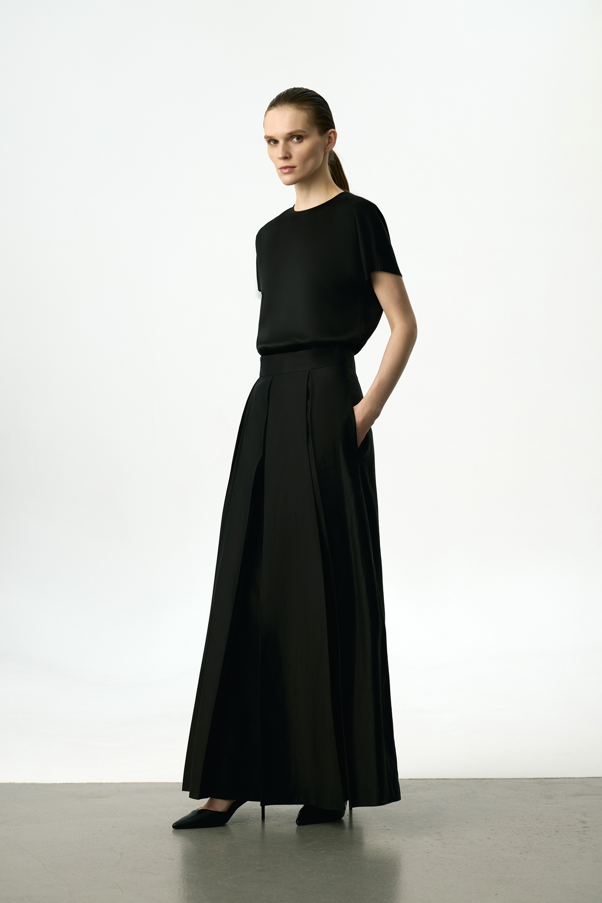 Юбка-макси со складками VASSA&Co, пол female, цвет black, фото №3