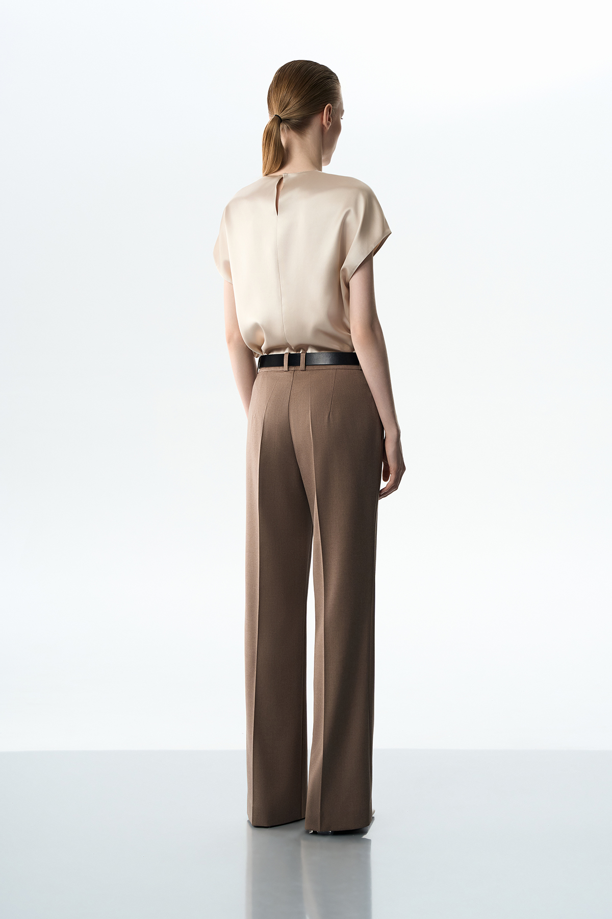 Брюки коричневые со стрелками VASSA&Co, пол женский, цвет коричневый, фото №8