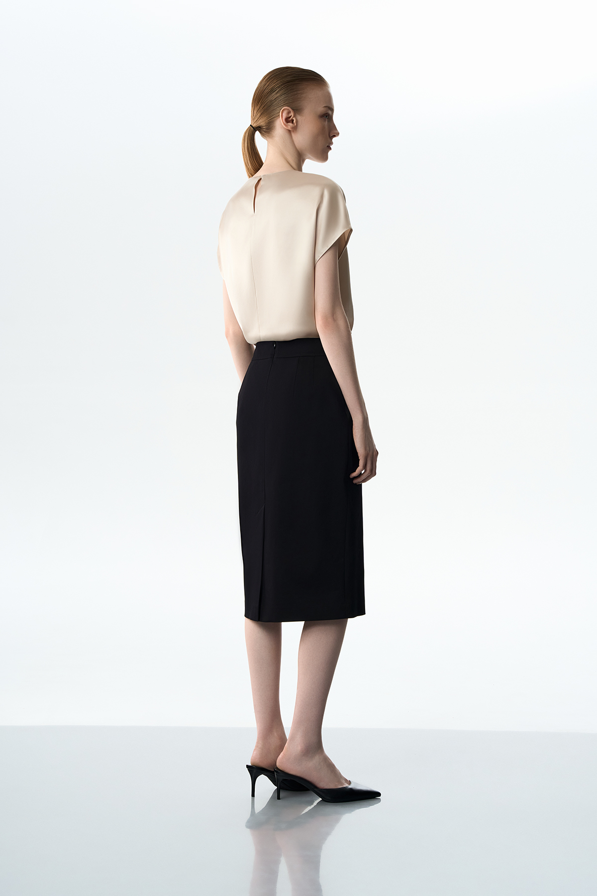 Юбка-карандаш черная VASSA&Co, пол женский, цвет черный, фото №3