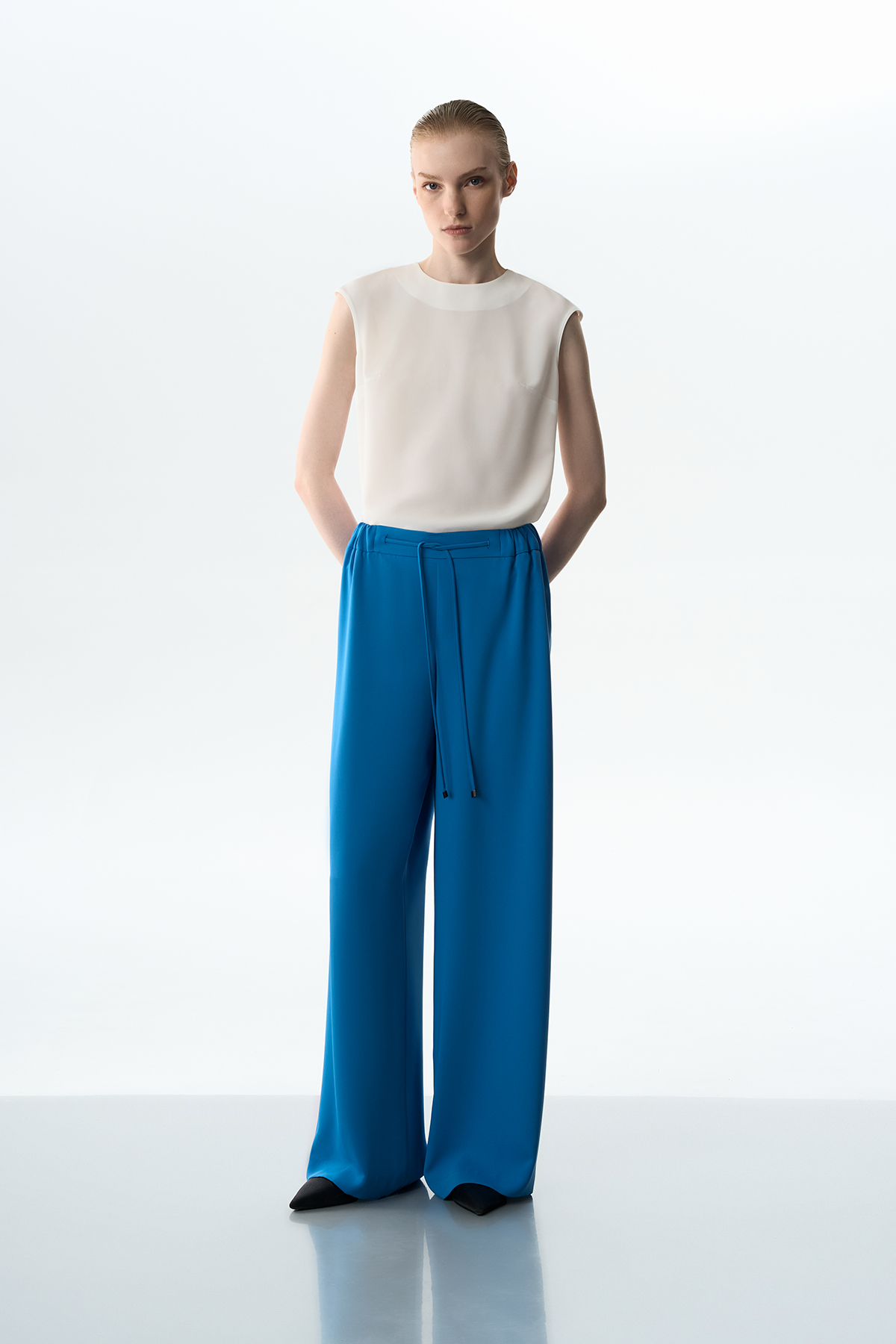 Брюки широкие VASSA&Co, пол женский, цвет синий, фото №4