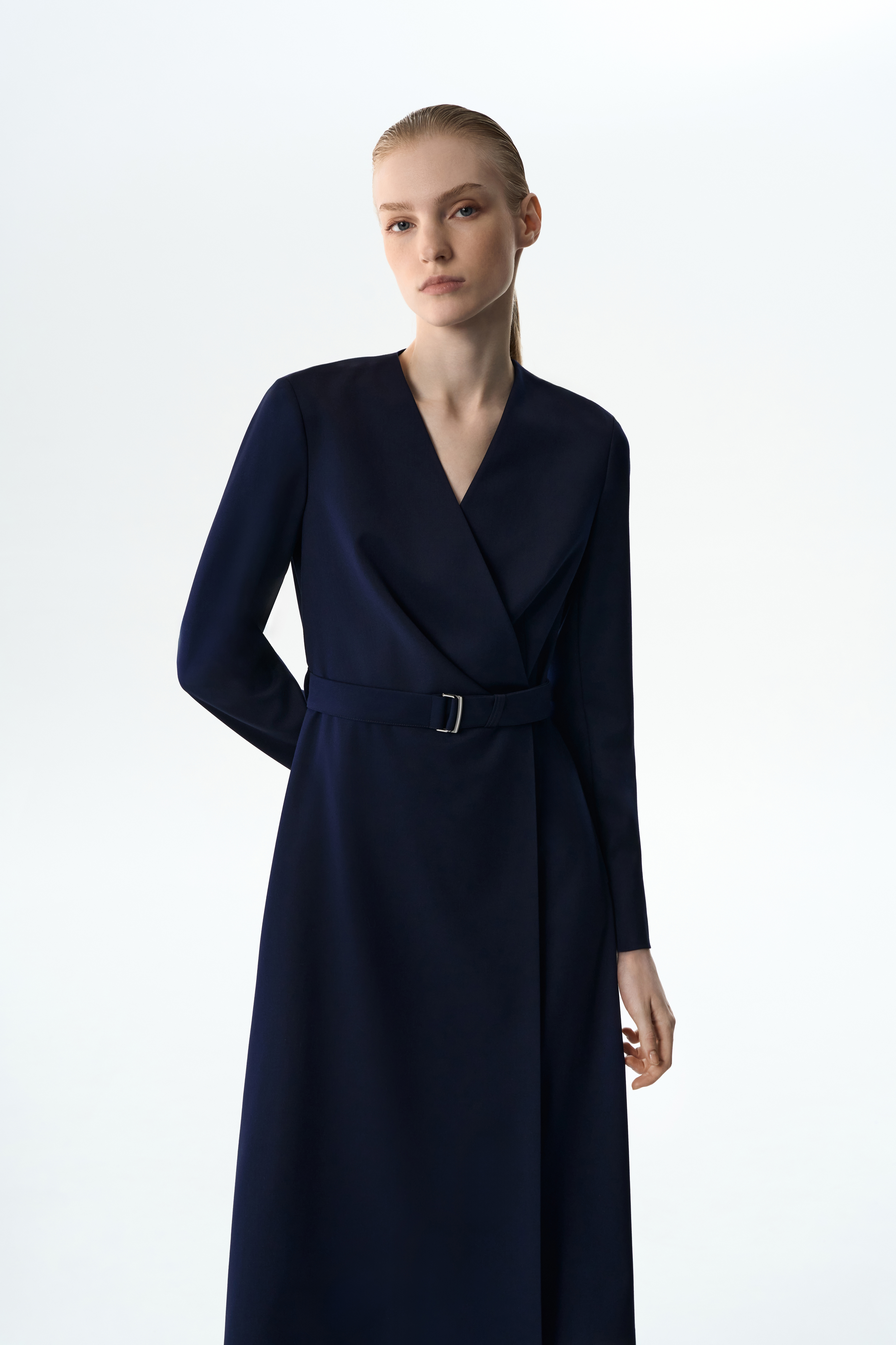 Платье с поясом VASSA&Co, пол female, цвет синий, фото №2