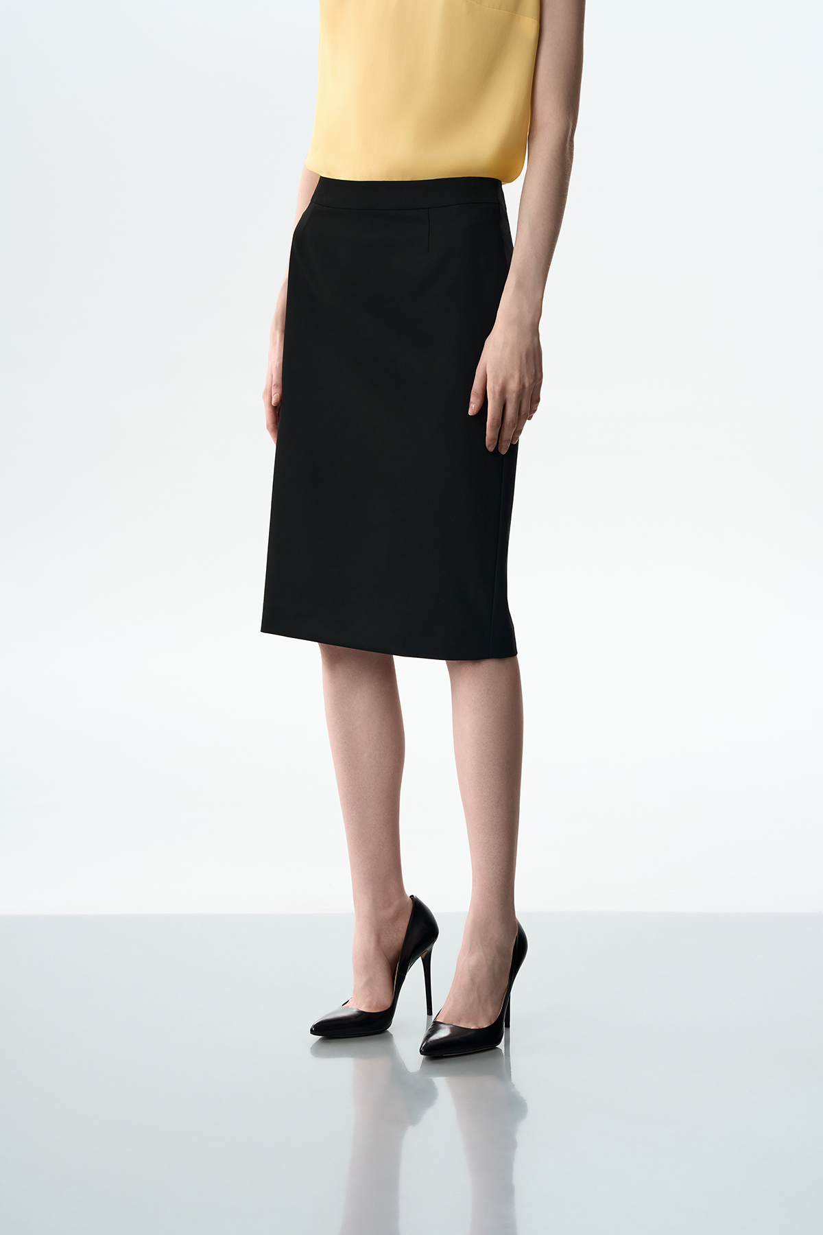 Юбка классическая VASSA&Co, пол female, цвет black, фото №2