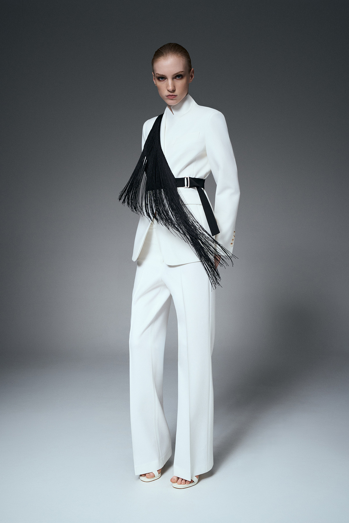 Жилет с бахромой VASSA&Co, пол женский, цвет черный, фото №3