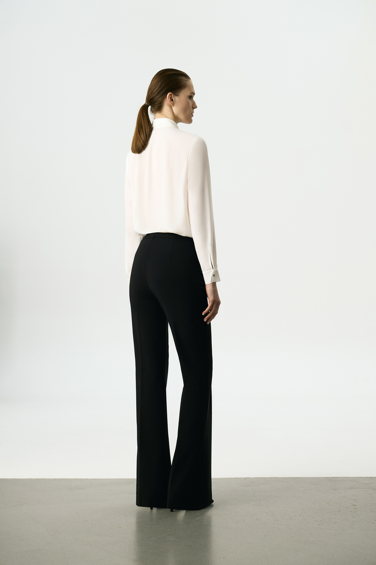 Блузка с контрастными деталями VASSA&Co, пол женский, цвет белый, фото №5