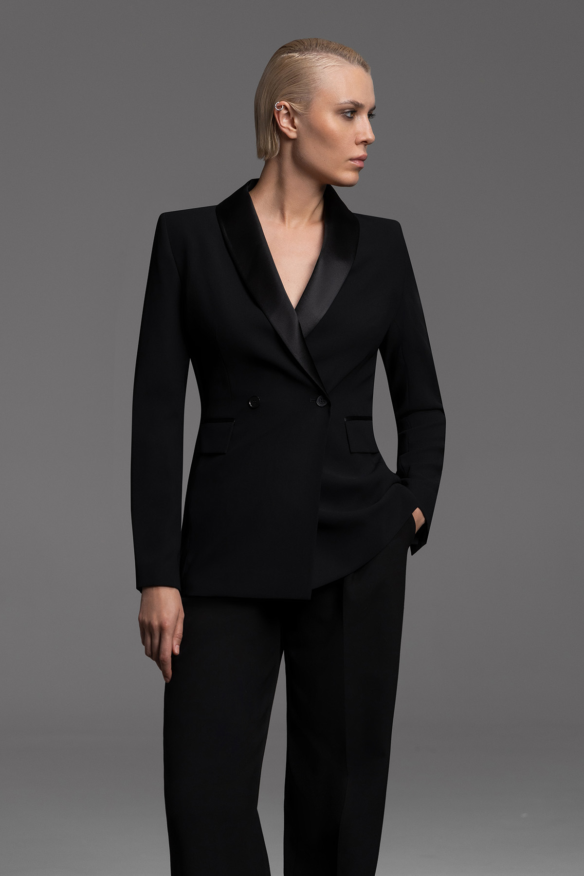 Жакет с открытой спиной VASSA&Co, пол женский, цвет черный, фото №4