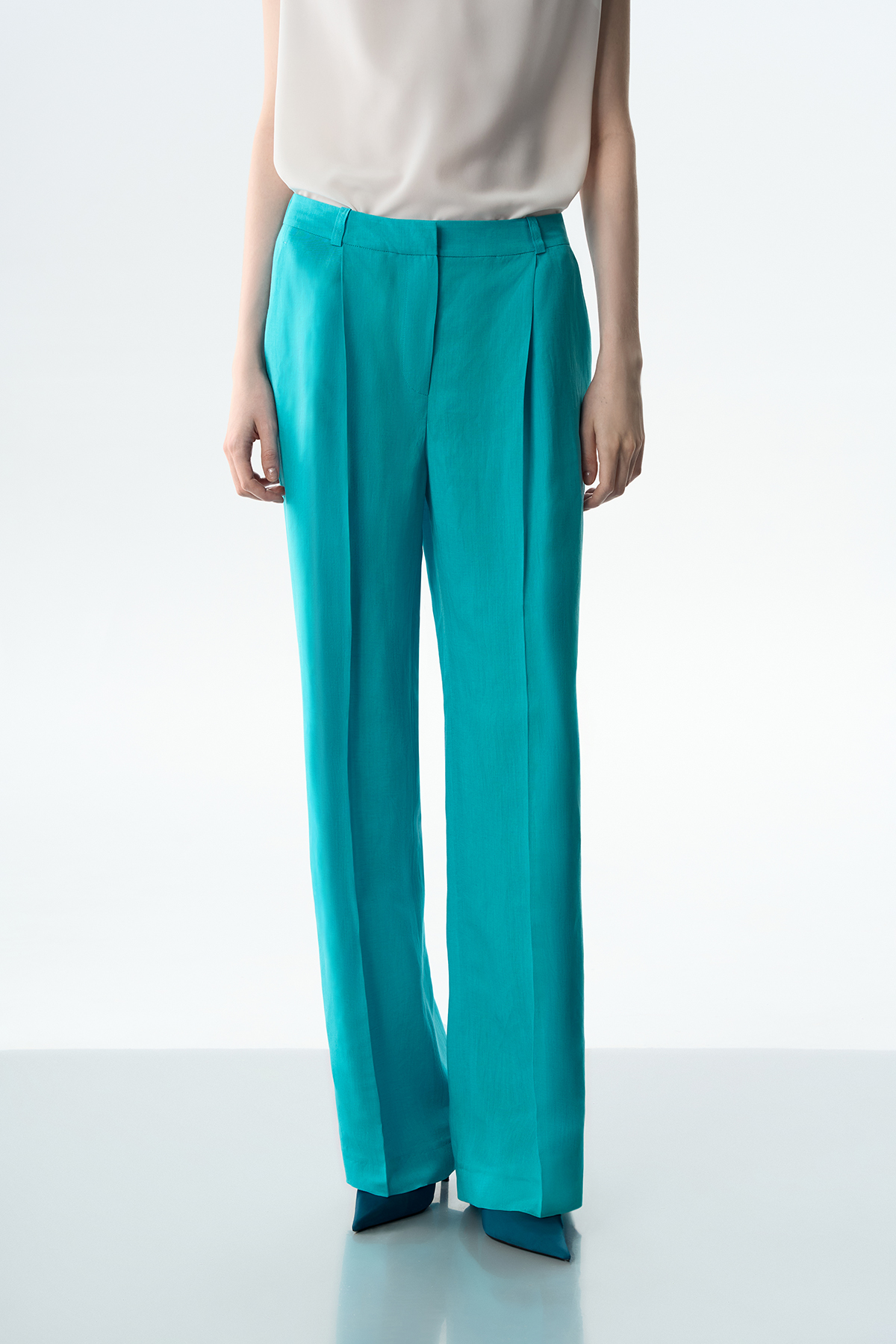 Брюки бирюзовые VASSA&Co, пол женский, цвет голубой, фото №3