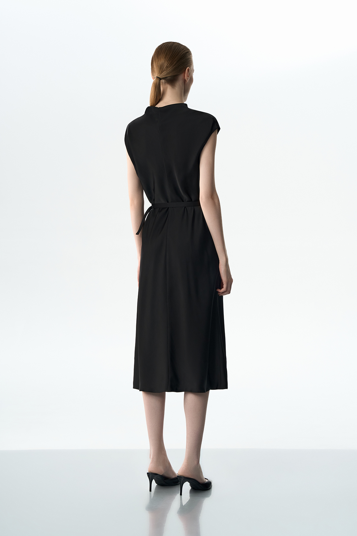 Платье атласное черное VASSA&Co, пол женский, цвет черный, фото №2