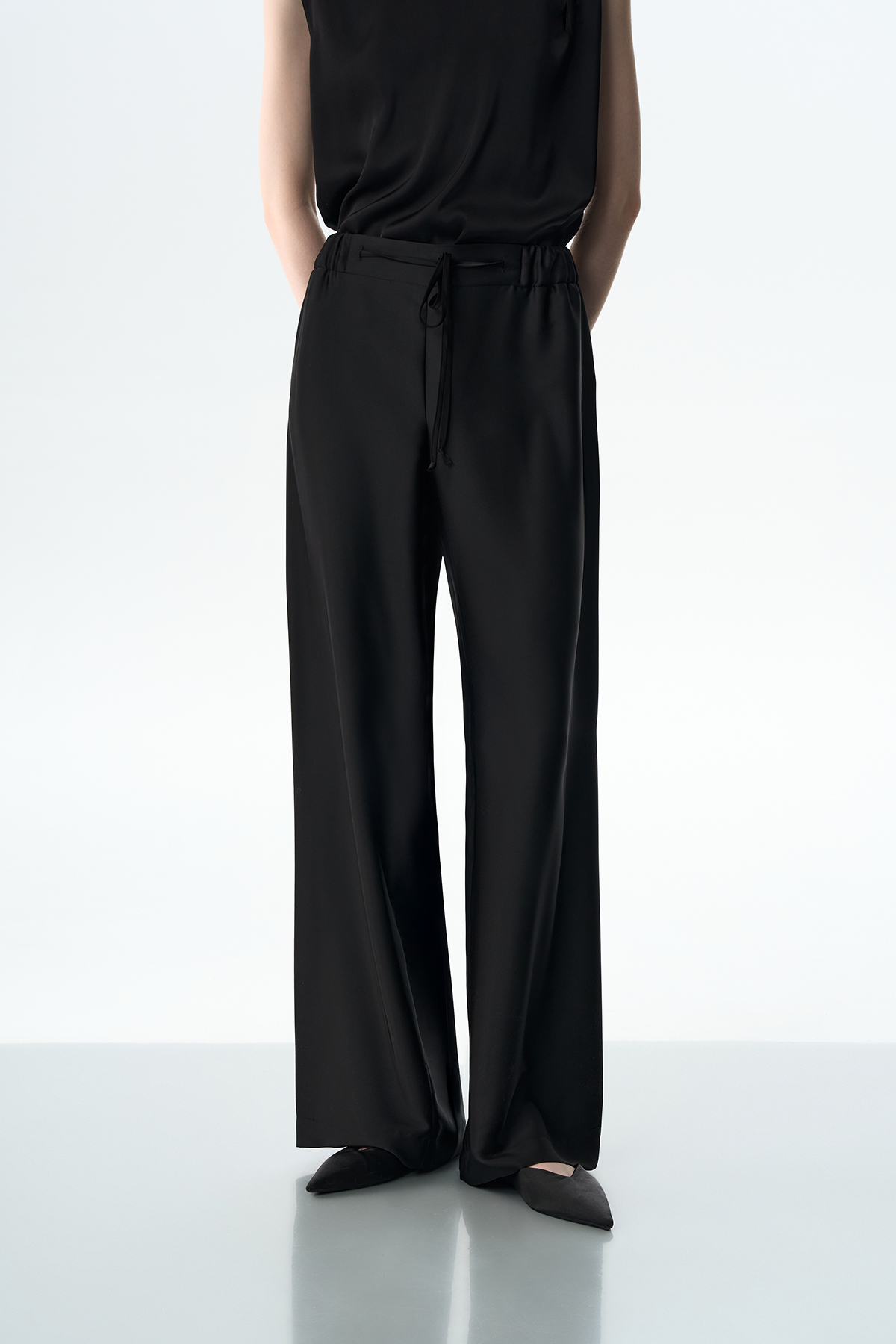 Брюки в пижамном стиле черные VASSA&Co, пол female, цвет black, фото №3