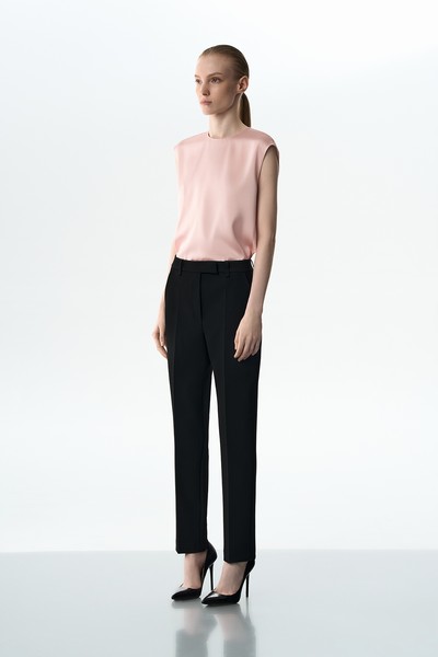 Брюки зауженные черные VASSA&Co, пол female, цвет black, фото №3