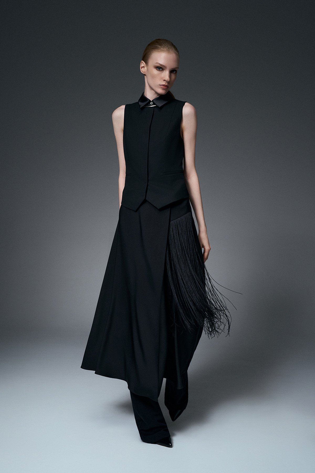 Жилет с атласной спинкой VASSA&Co, пол женский, цвет черный, фото №4