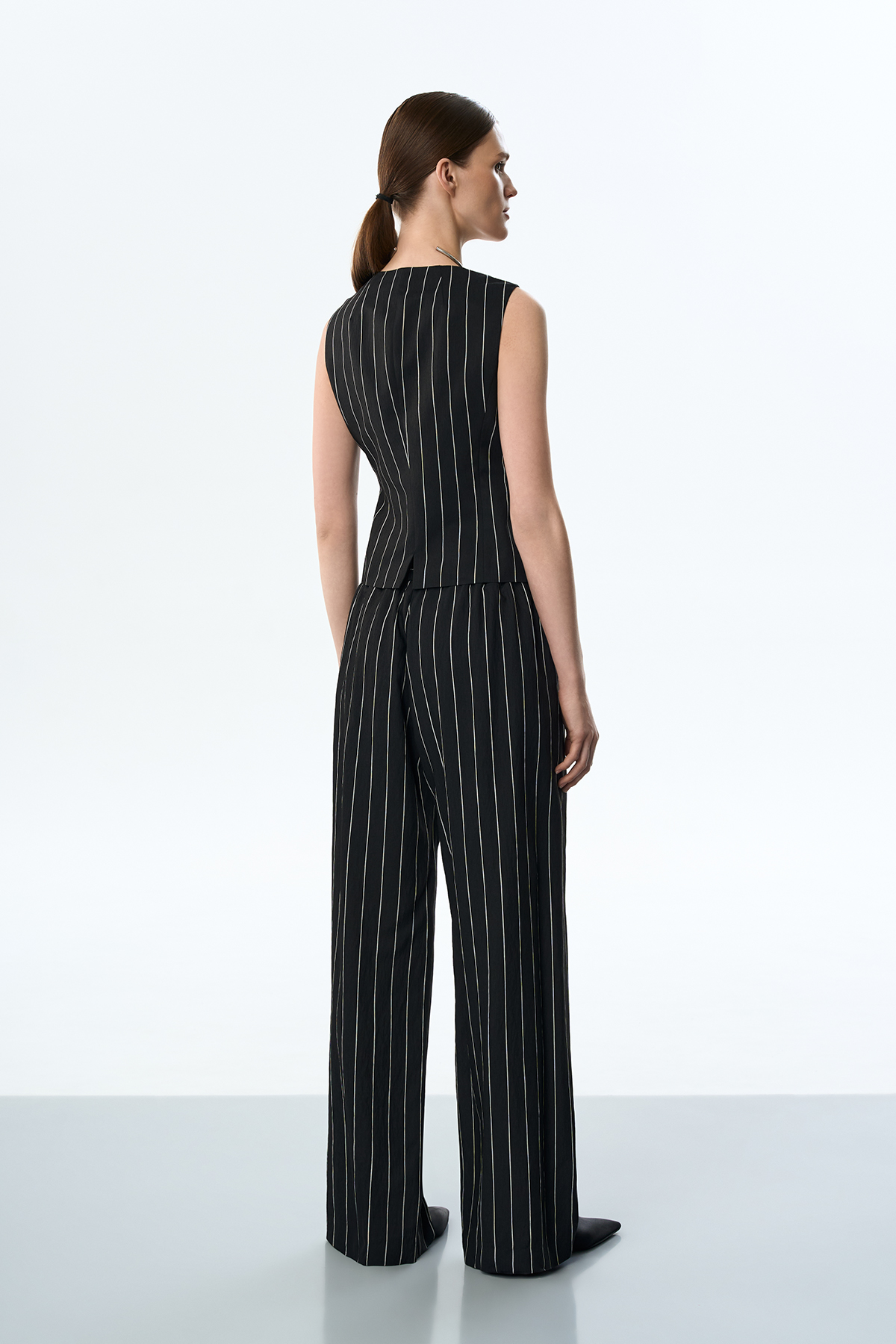 Жилет в полоску VASSA&Co, пол женский, цвет черный, фото №5