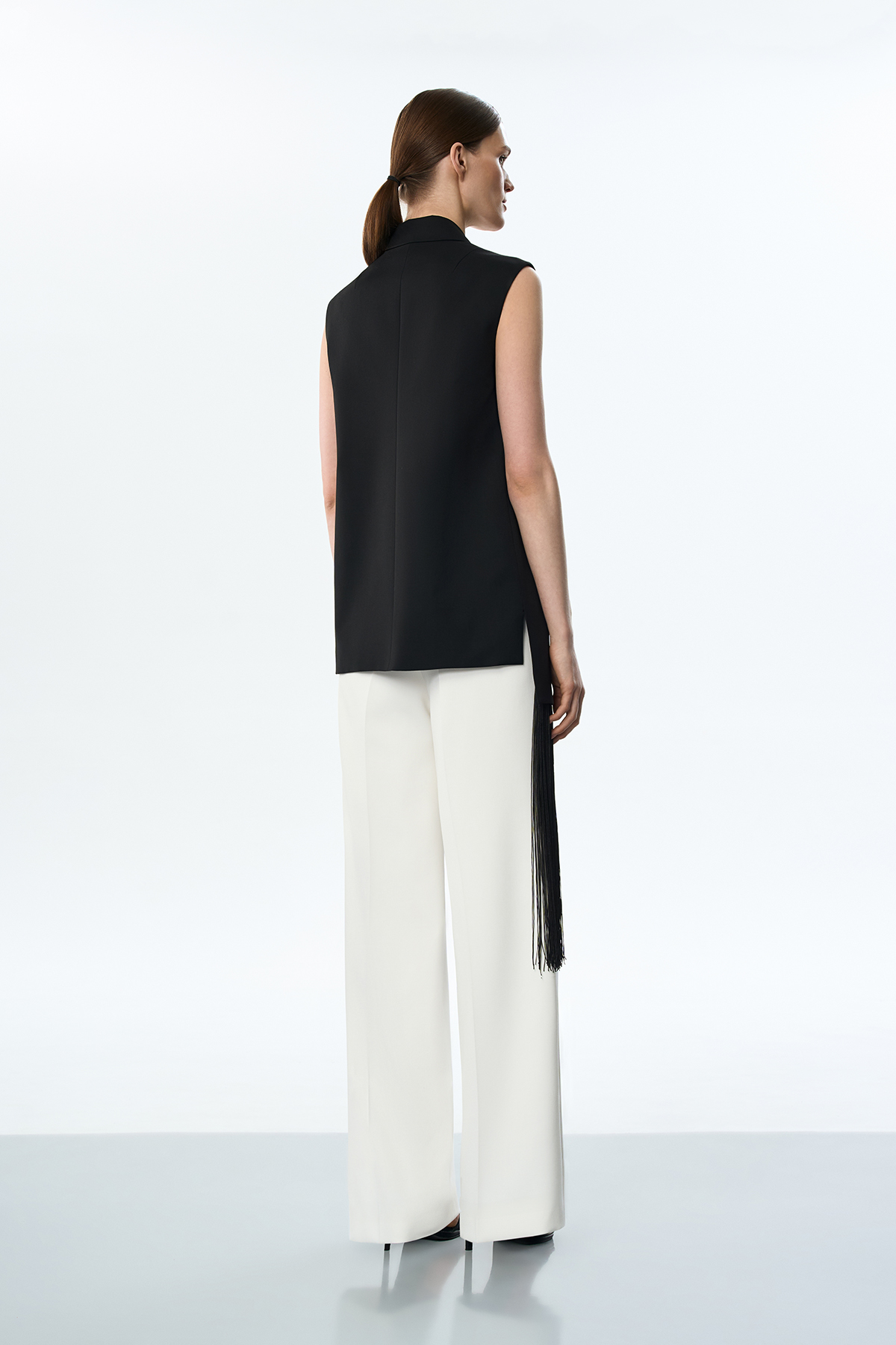 Жилет удлиненный с бахромой VASSA&Co, пол женский, цвет черный, фото №3