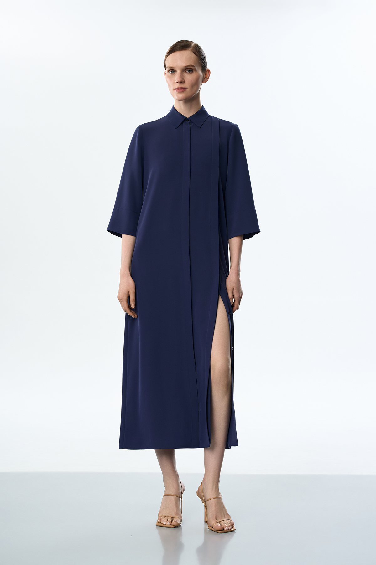 Платье-миди синие VASSA&Co, пол female, цвет синий, фото №3