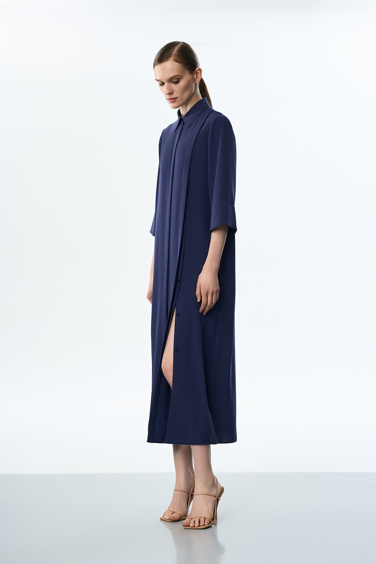 Платье-миди синие VASSA&Co, пол female, цвет синий, фото №2