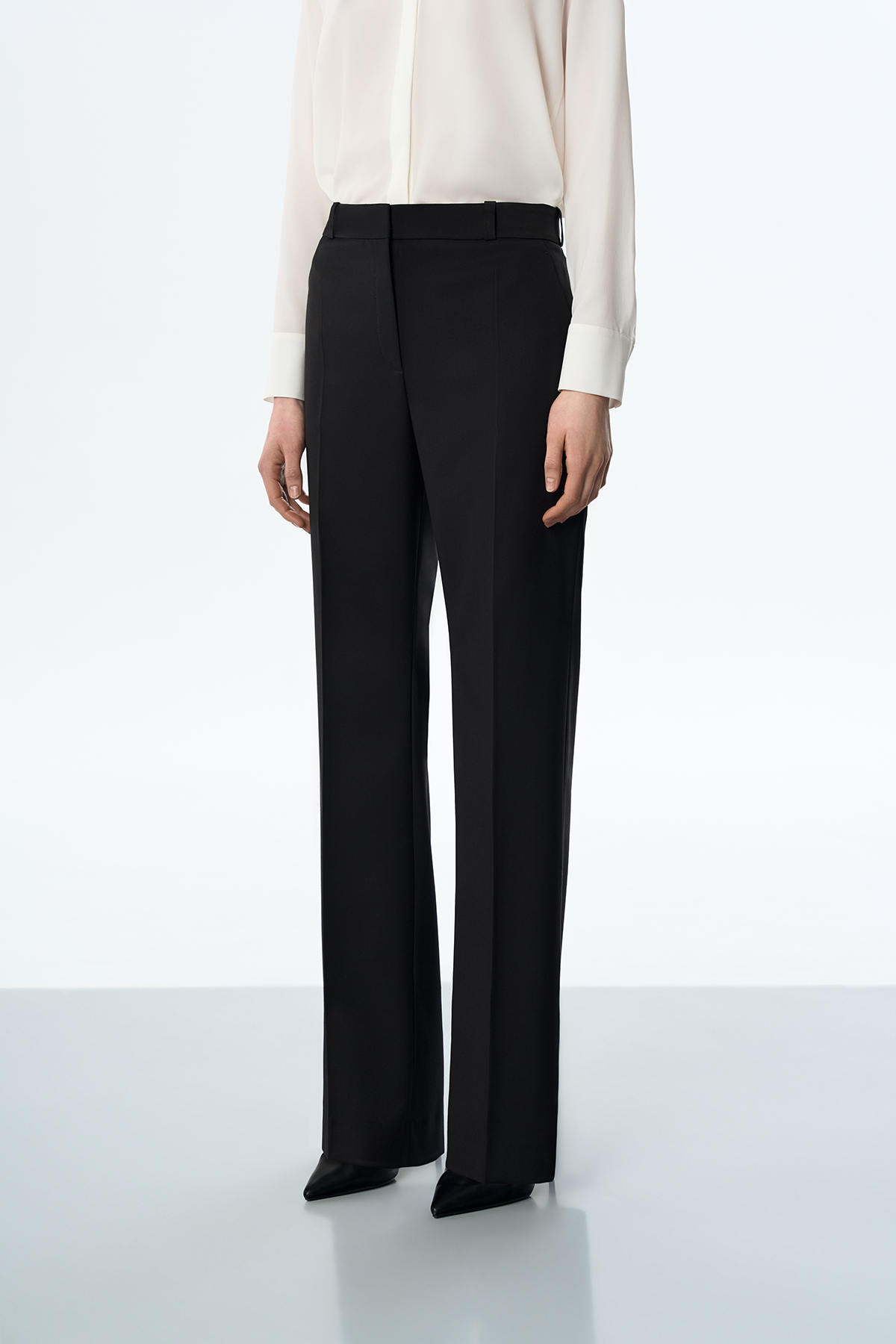 Брюки черные VASSA&Co, пол женский, цвет черный, фото №2