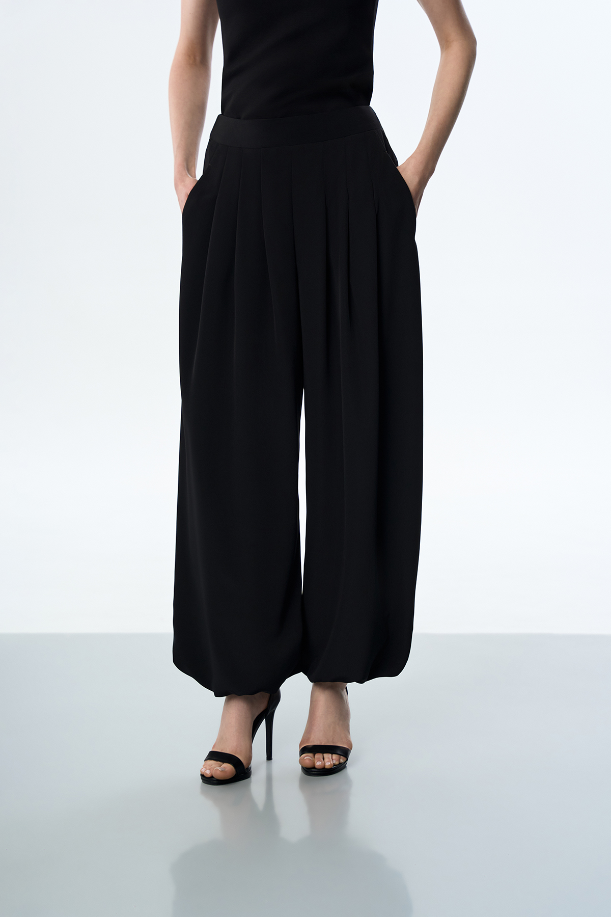 Брюки-аладдины , пол female, цвет black, фото №2