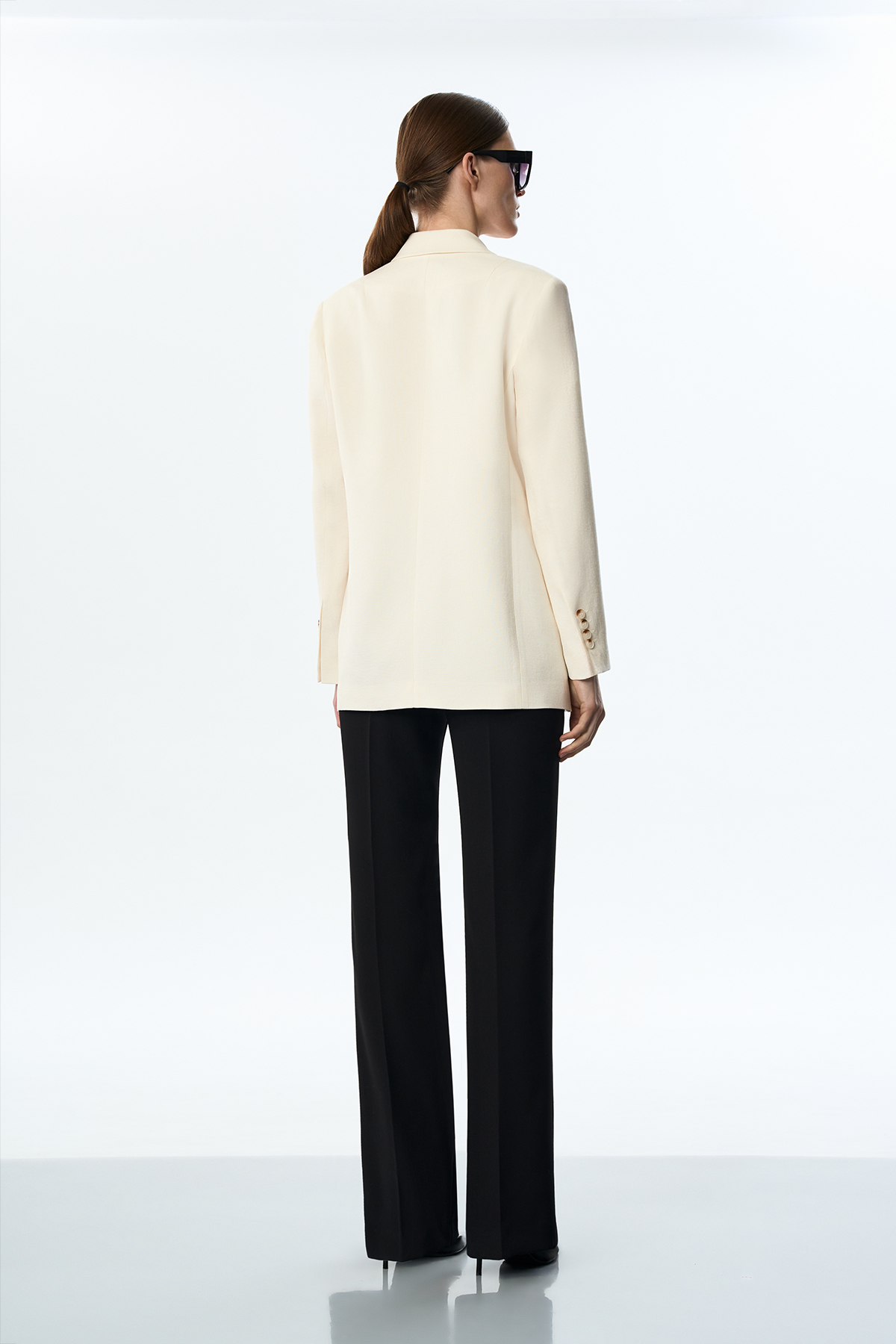 Жакет с контрастными вставками VASSA&Co, пол женский, цвет белый, фото №4