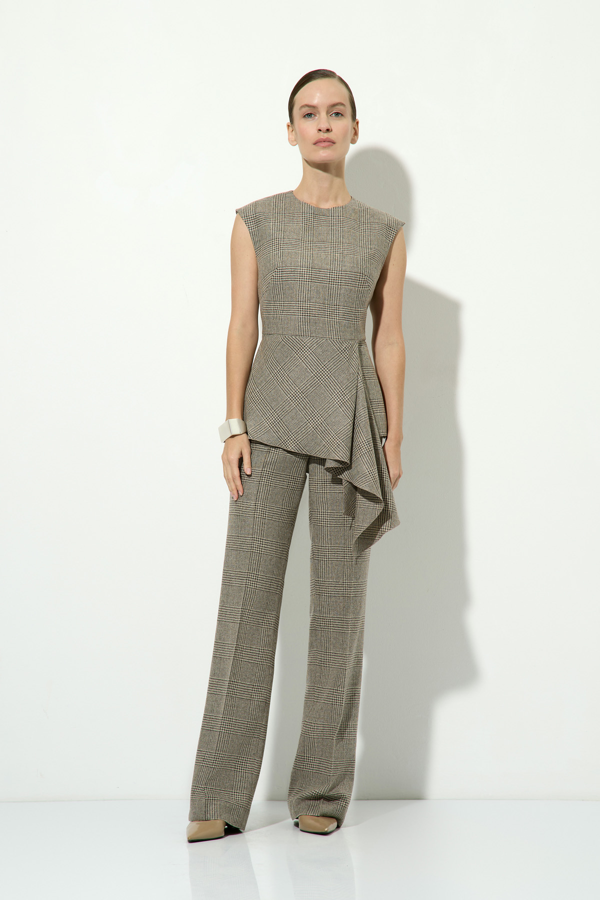 Брюки в клетку VASSA&Co, пол female, цвет brown, фото №4