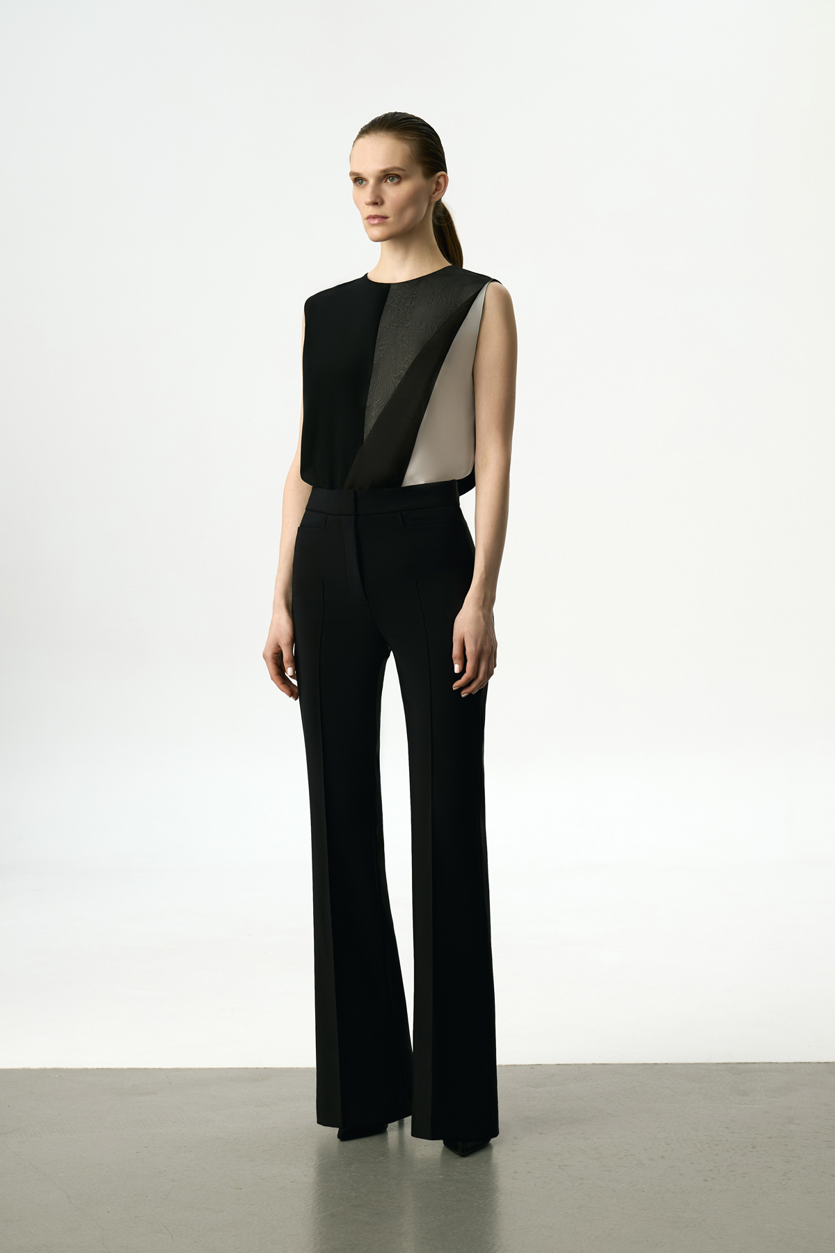 Блузка с эффектом многослойности VASSA&Co, пол женский, цвет черный, фото №4