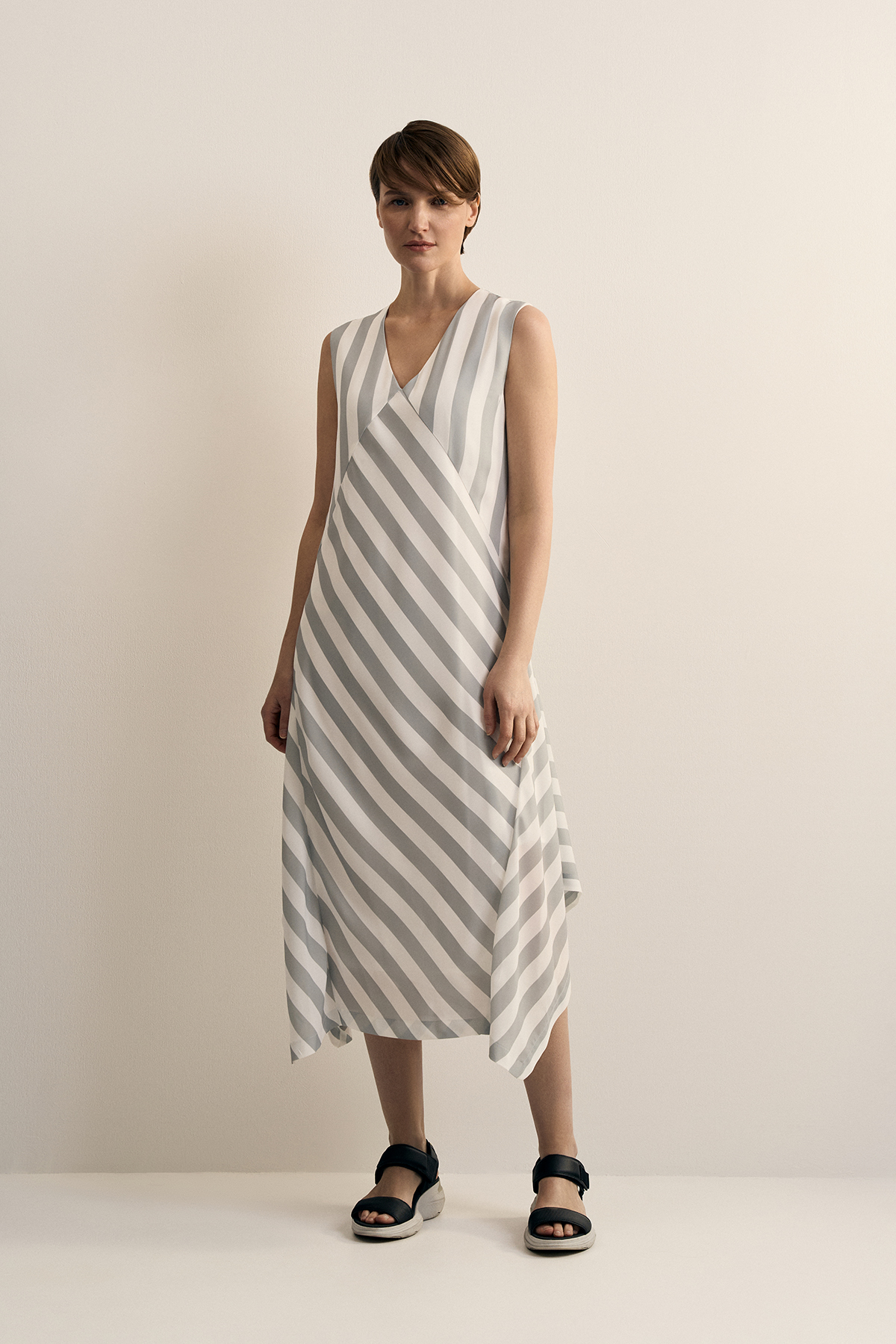 Платье в полоску VASSA CODE, пол женский, цвет серый, фото №2