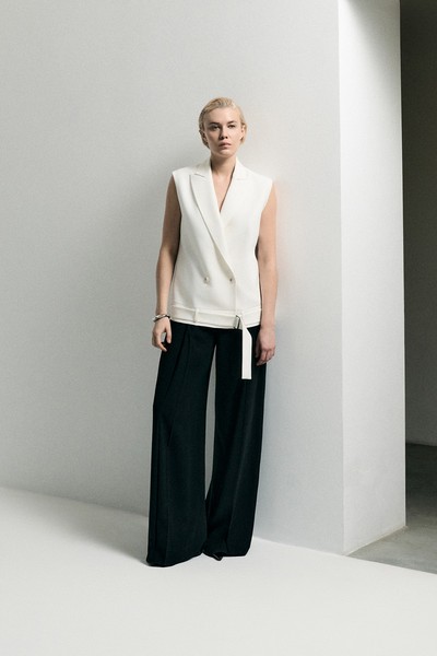 Жилет белый VASSA&Co, пол female, цвет white, фото №2