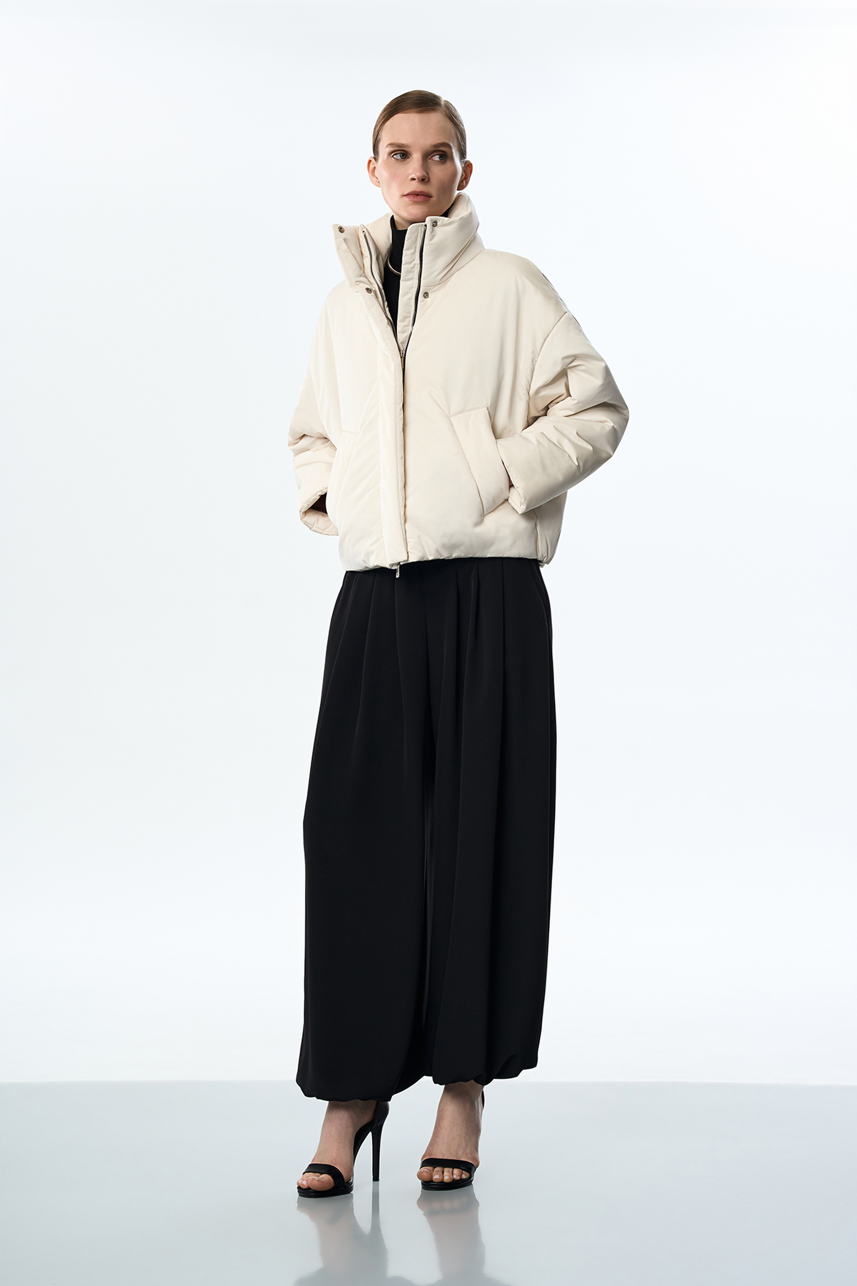 Куртка укороченная VASSA&Co, пол женский, цвет белый, фото №2