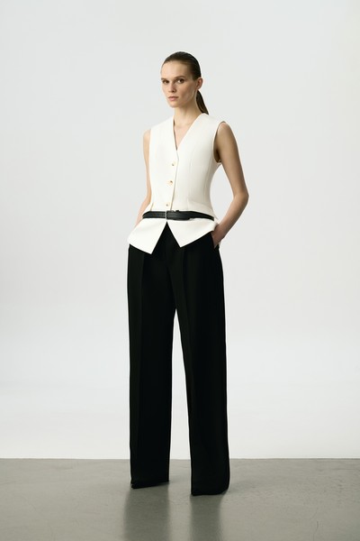 Удлиненный приталенный жилет VASSA&Co, пол женский, цвет белый, фото №6