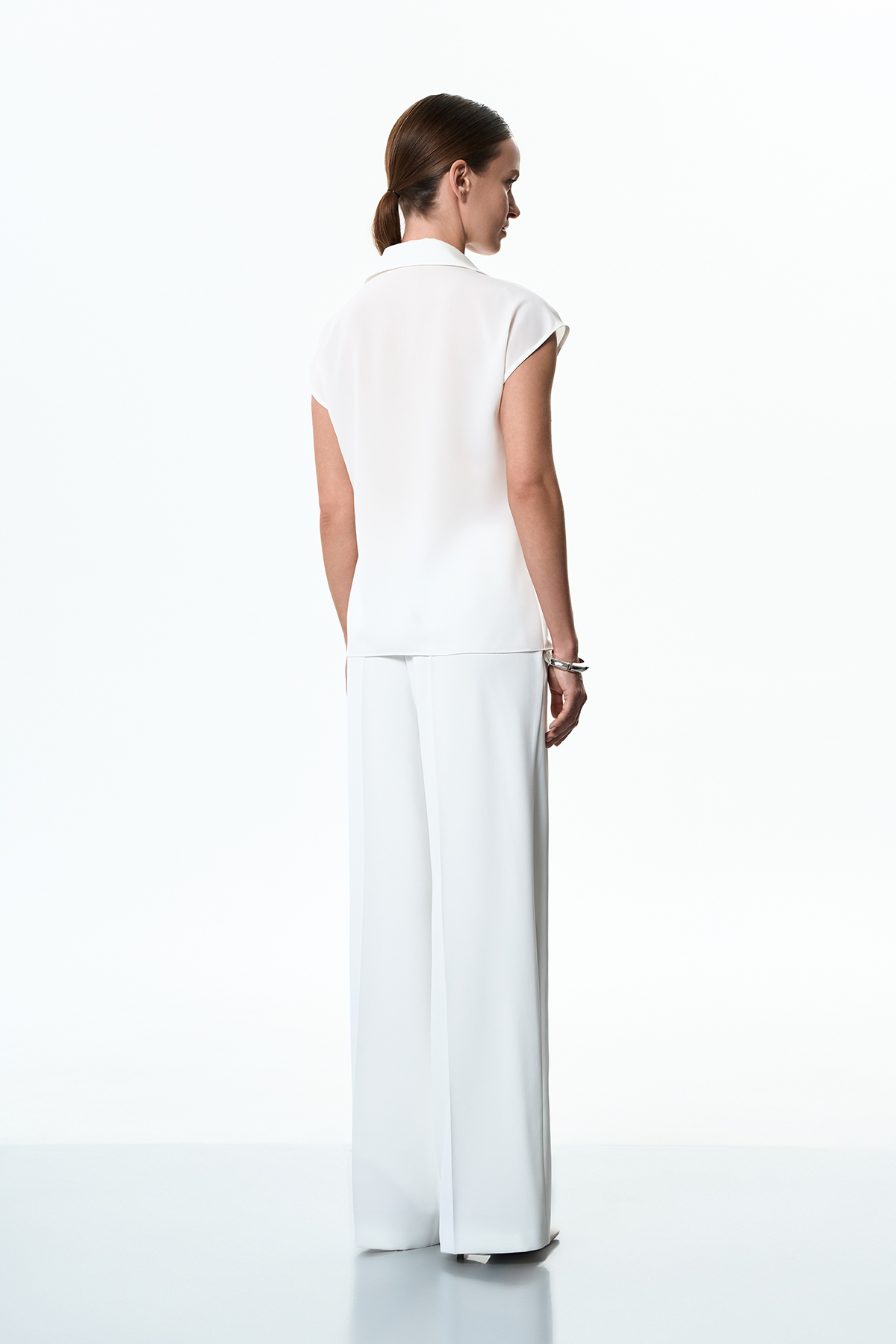 Блузка белая VASSA&Co, пол женский, цвет белый, фото №4