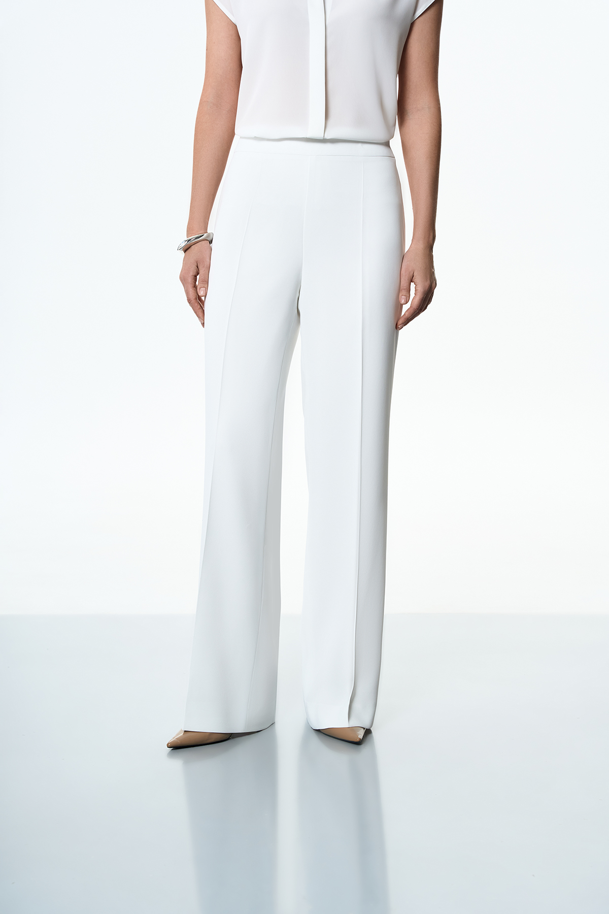 Брюки белые VASSA&Co, пол женский, цвет белый, фото №2