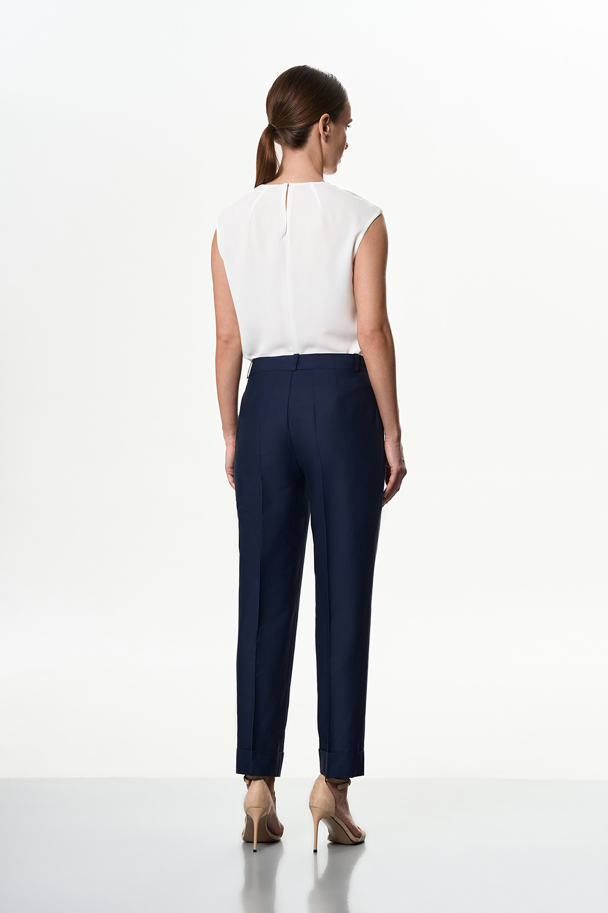 Брюки укороченные VASSA&Co, пол женский, цвет синий, фото №4