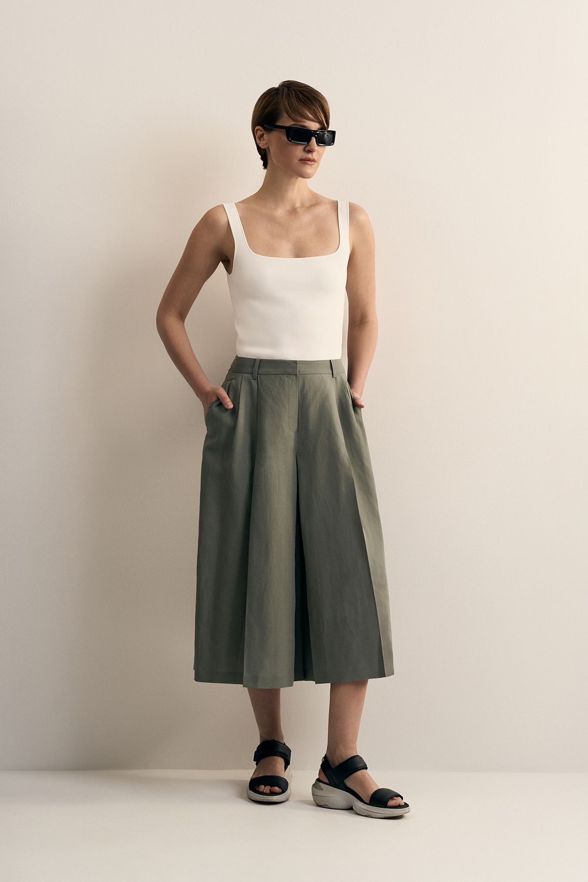 Топ на широких бретелях VASSA CODE, пол женский, цвет белый, фото №5