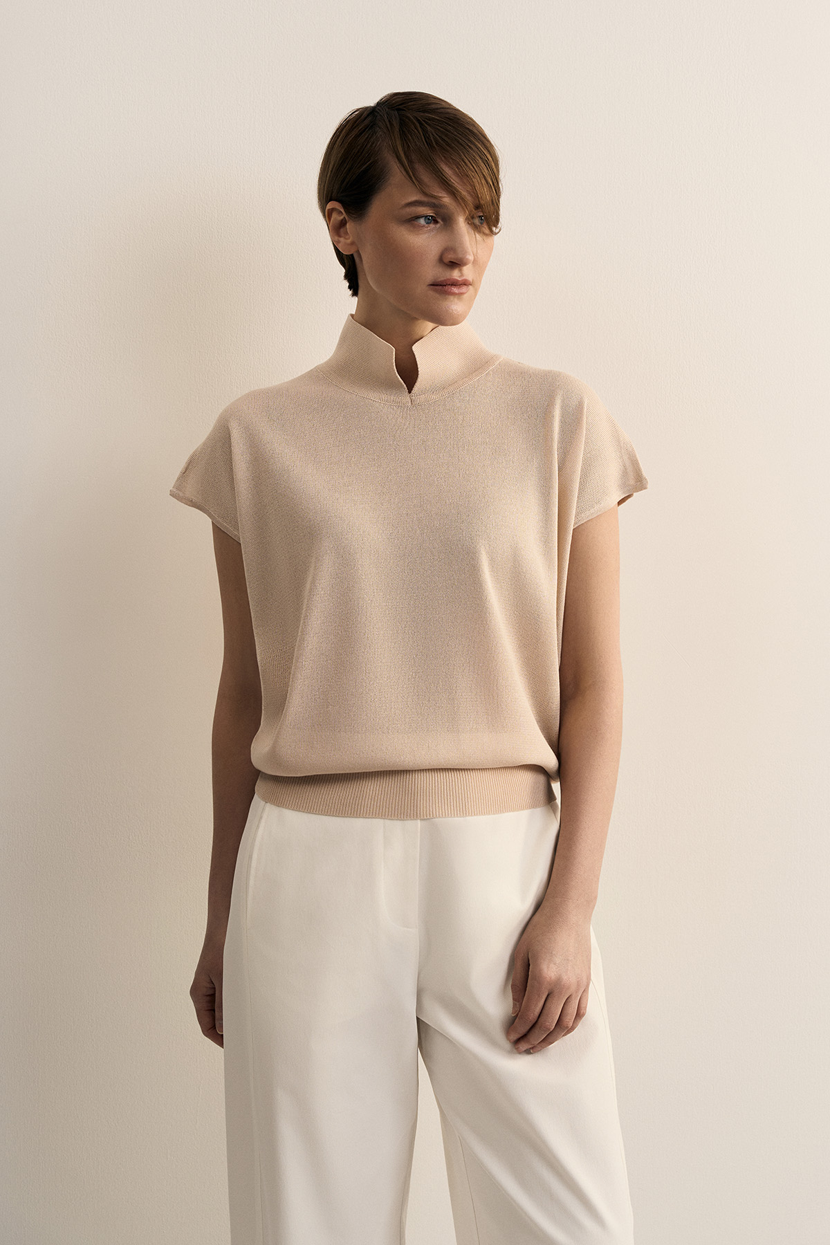 Джемпер песочного цвета VASSA CODE, пол female, цвет brown, фото №2