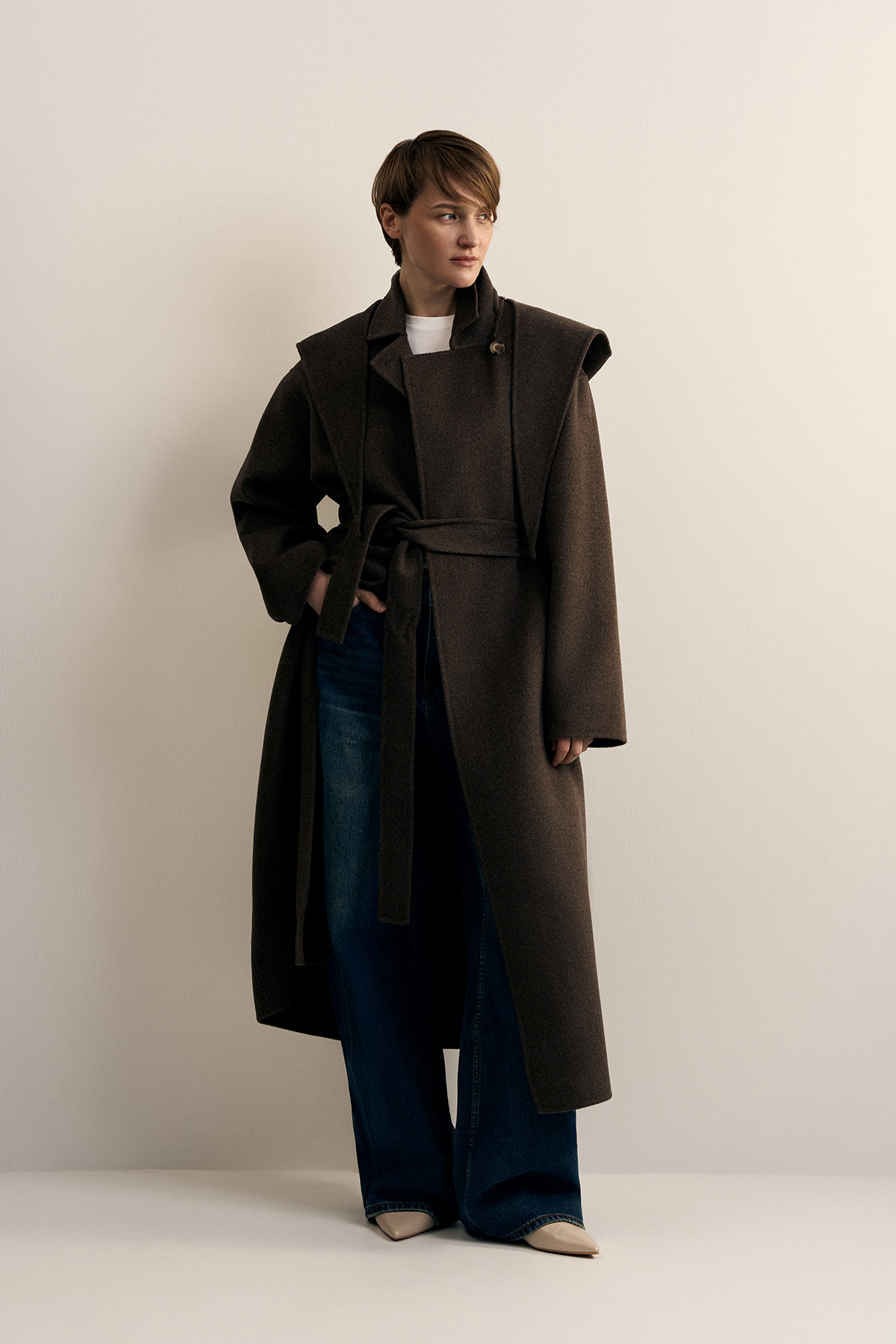 Пальто женское с капюшоном VASSA CODE, пол female, цвет brown, фото №2