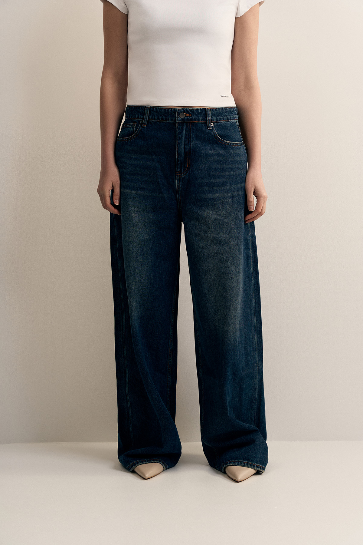 Джинсы широкие VASSA CODE, пол female, цвет синий, фото №2