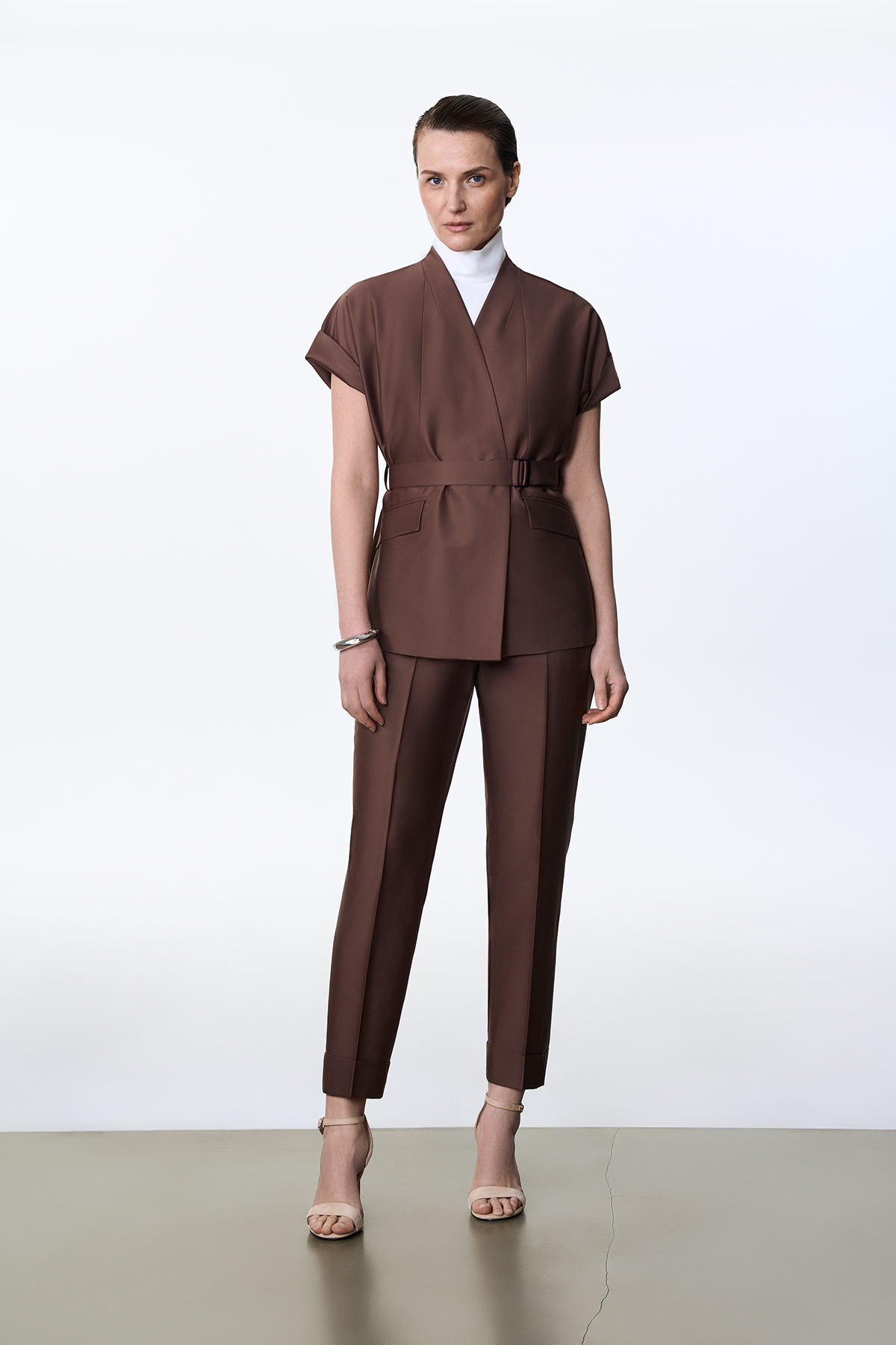 Брюки укороченные VASSA&Co, пол женский, цвет коричневый, фото №3