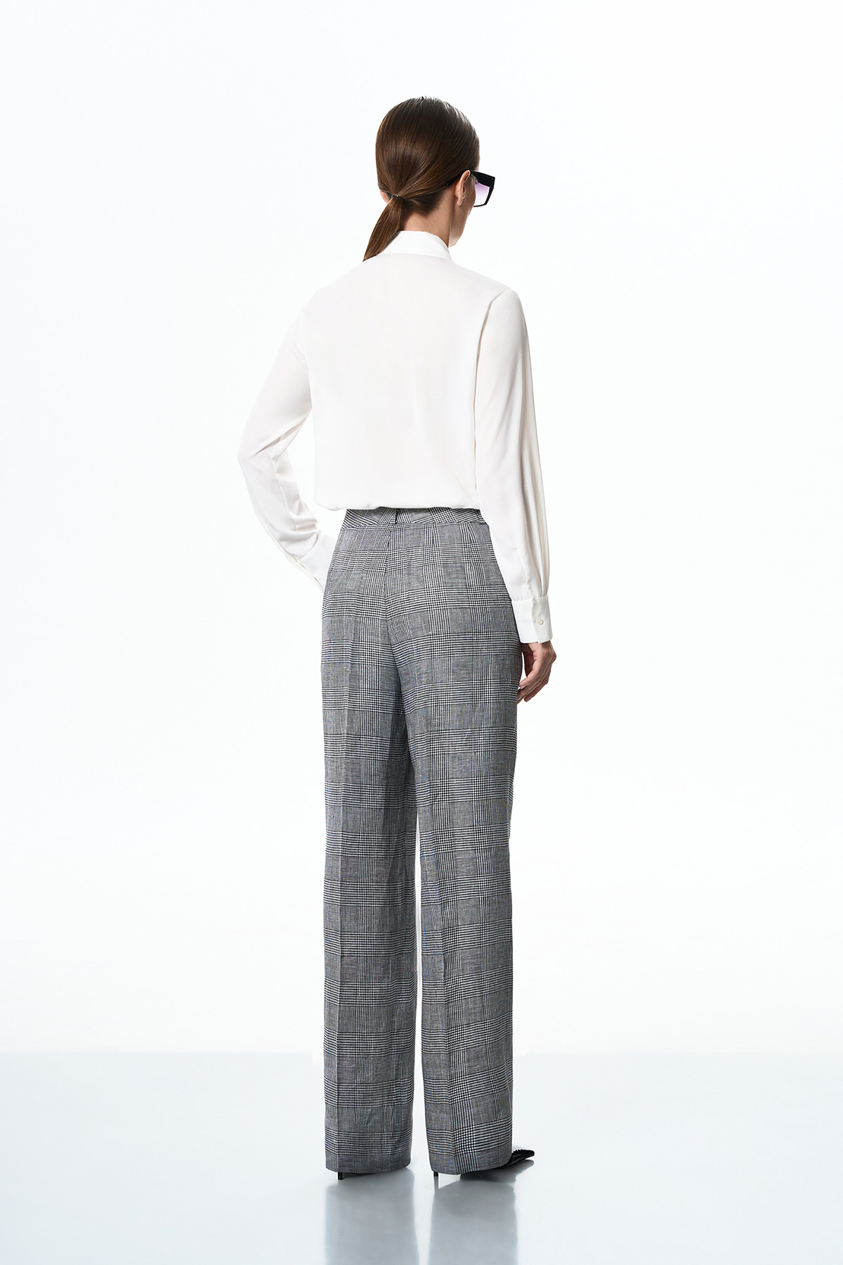 Брюки в клетку VASSA&Co, пол female, цвет серый, фото №4