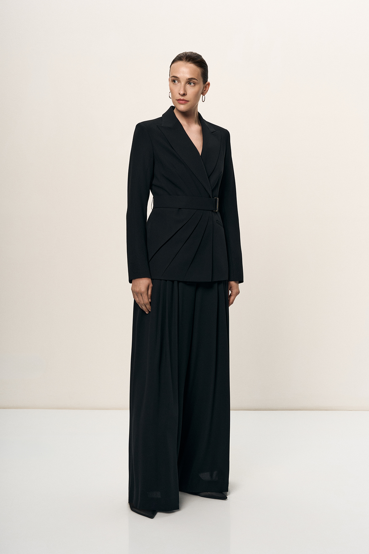 Жакет с архитектурными драпировками VASSA&Co, пол female, цвет black, фото №2