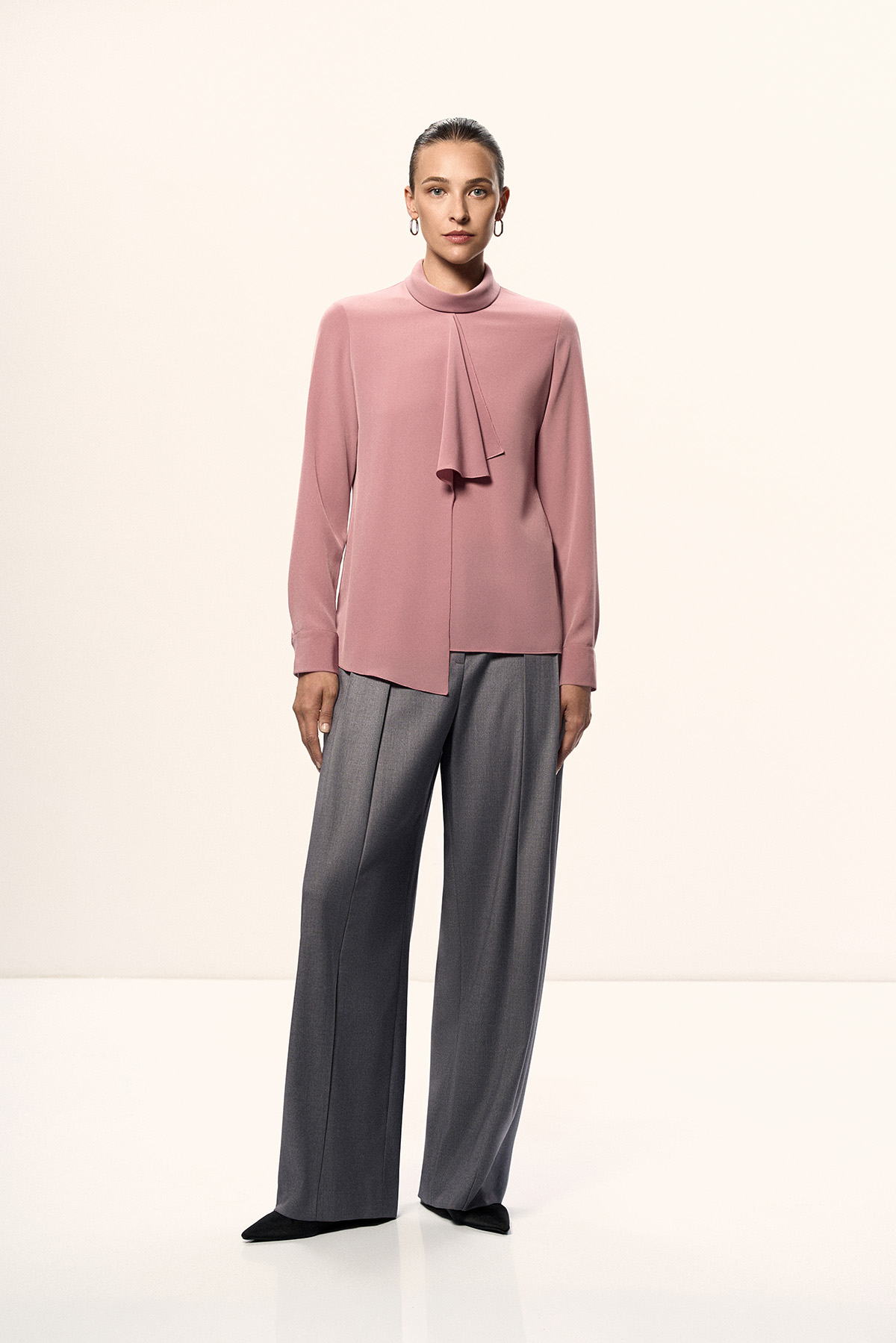 Блузка с асимметричной драпировкой VASSA&Co, пол female, цвет violet, фото №2