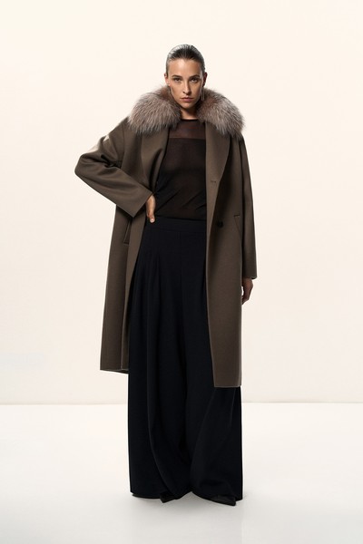 Пальто с воротником из натурального меха VASSA&Co, пол female, цвет brown, фото №4