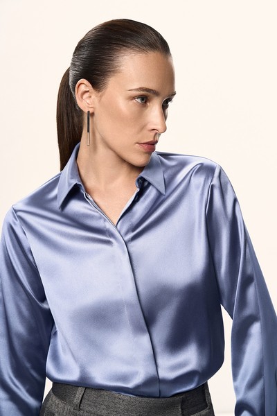 Атласная блузка с контрастом фактур VASSA&Co, пол женский, цвет голубой, фото №3