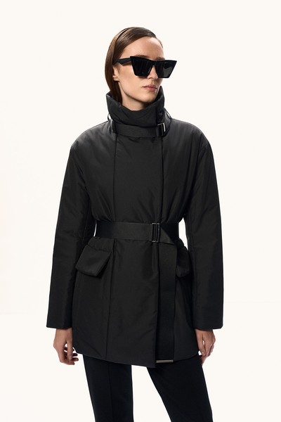 Куртка утепленная с воротником-стойкой VASSA&Co, пол женский, цвет черный, фото №2