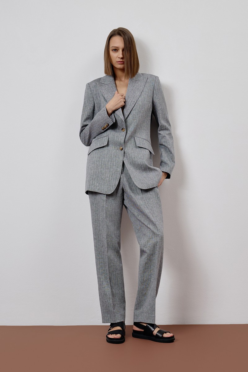 Брючный костюм из хлопка и льна
