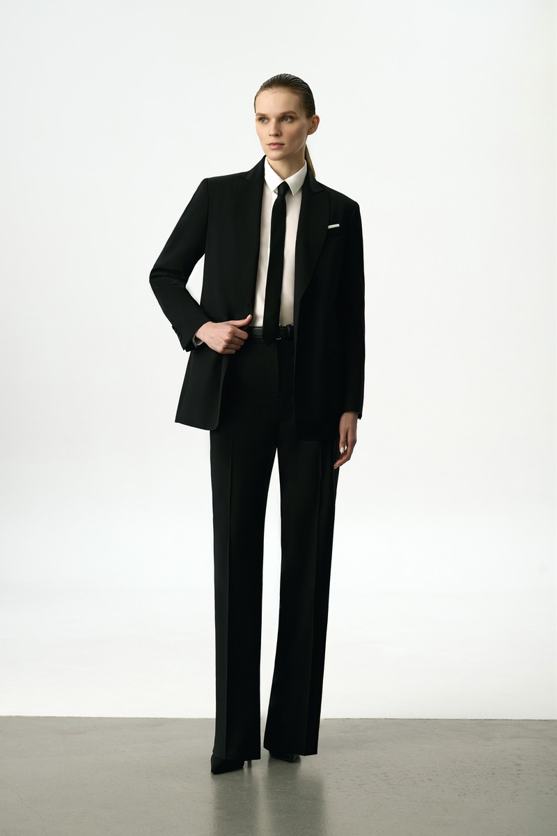 Костюм шерстяной